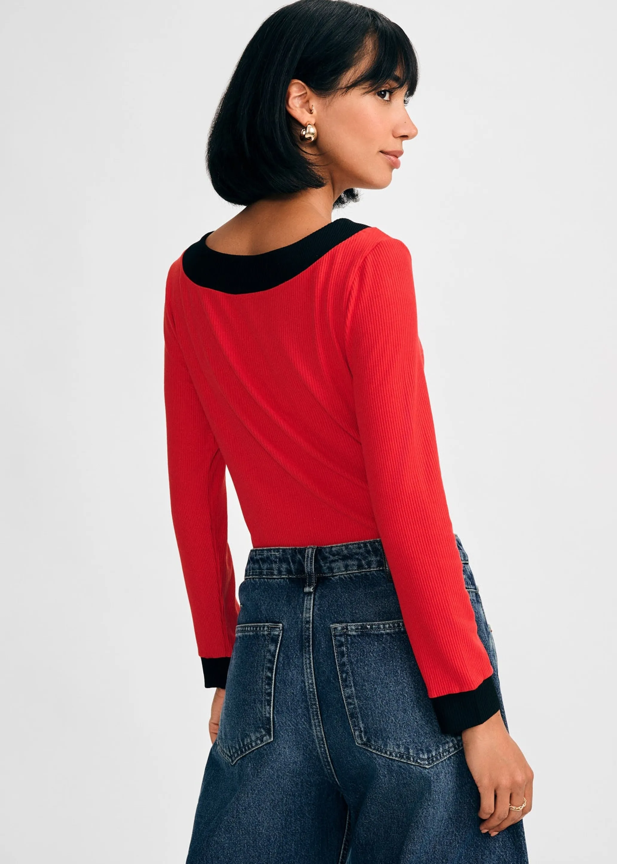 Long-Sleeved Knit Bow Top