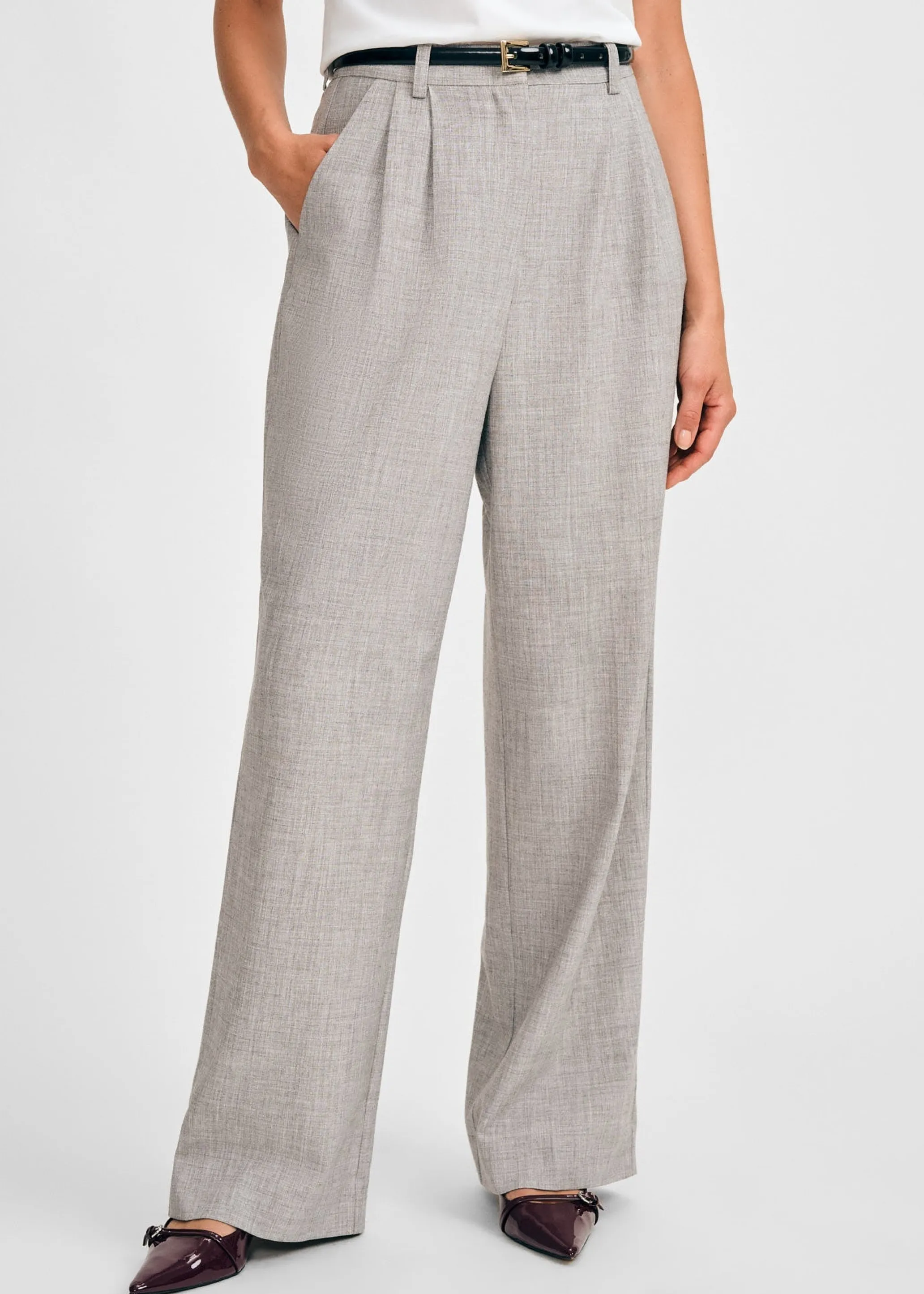 Wide Leg Pleated Pant